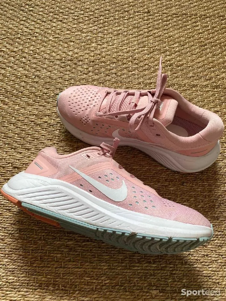 Chaussures de running  d'occasion Ajouté le : 12/01/2023