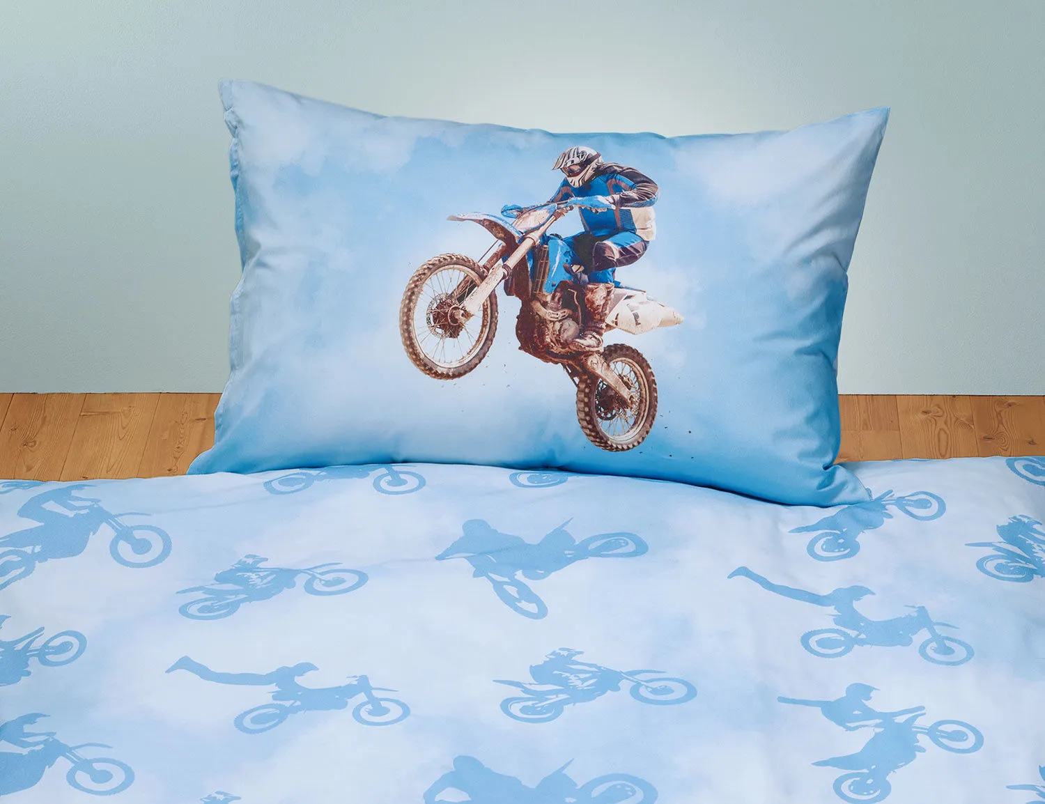 Linge de lit avec pilote de motocross dans les airs ⋆ Lehner Versand