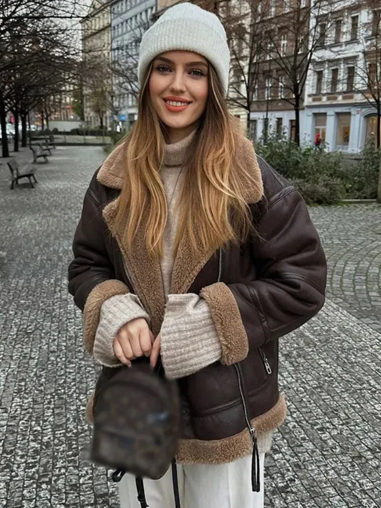 NOMIE | Veste en Cuir et Fausse Fourrure au Design Robuste et Chaud