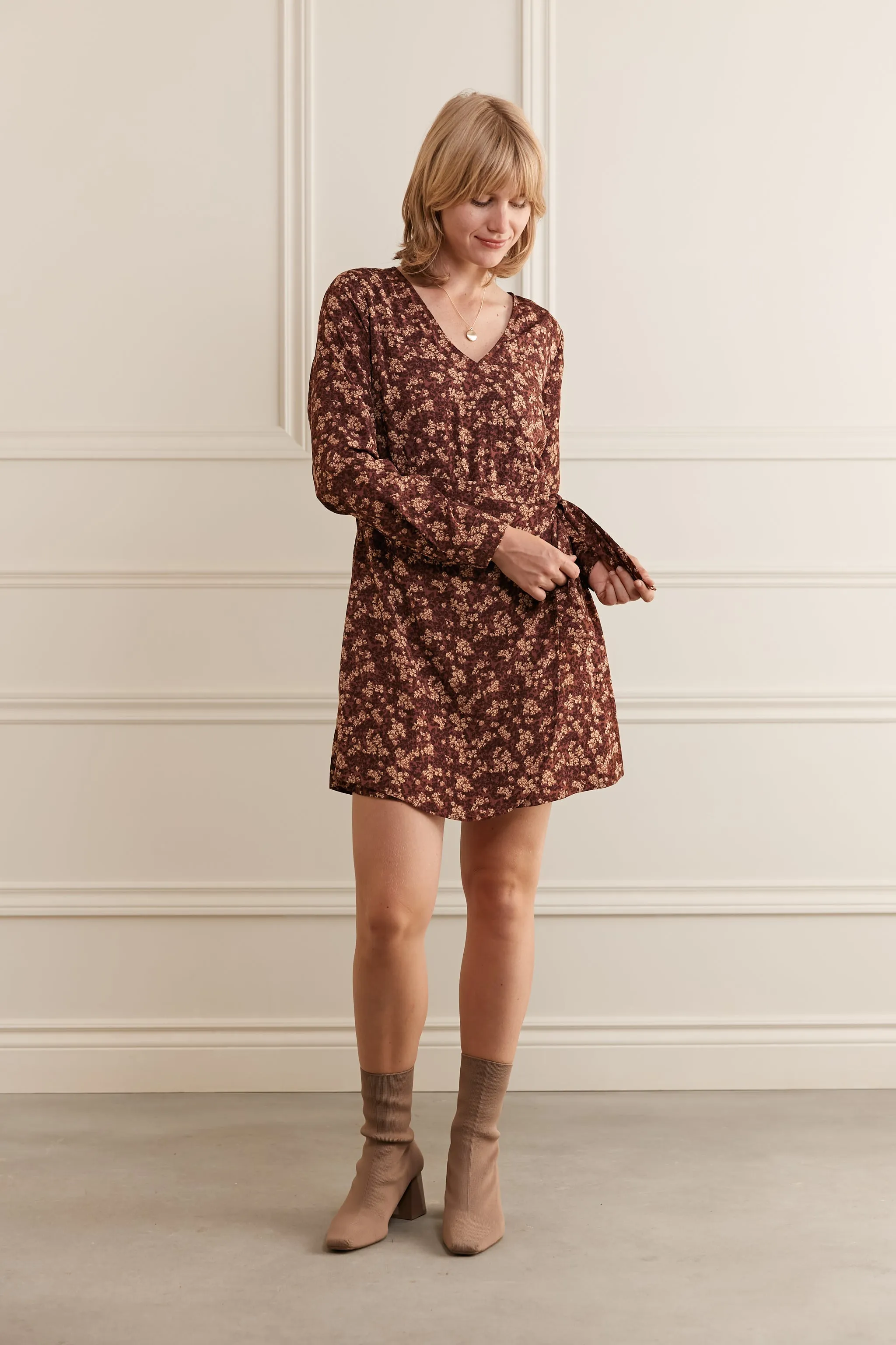 Robe courte à panneau au devant - 2101 (Seconde Main)