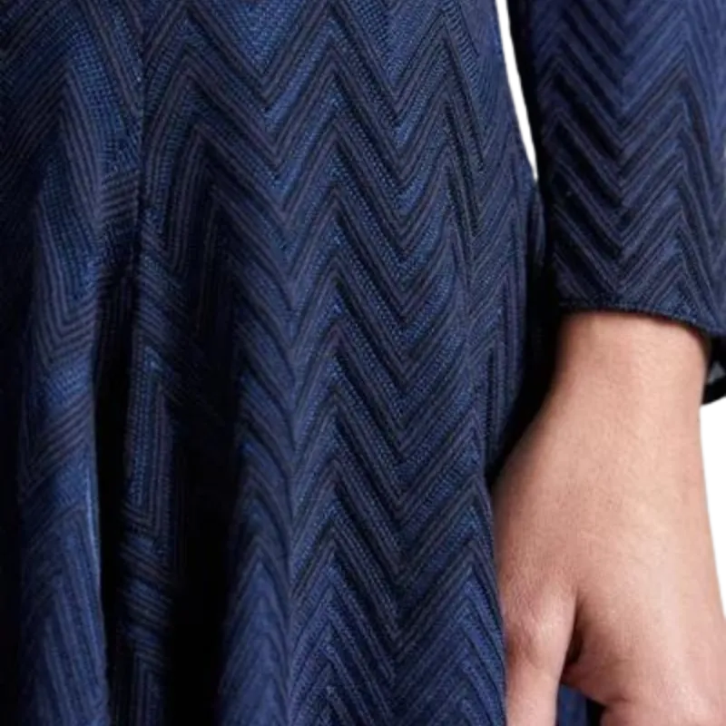 Robe évasée col en V zig zag bleu marine